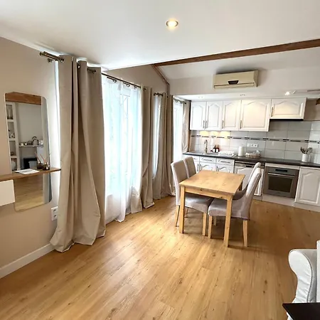 Prázdninový dům Le - Maison Avec Jardin Et Parking Lurdy
